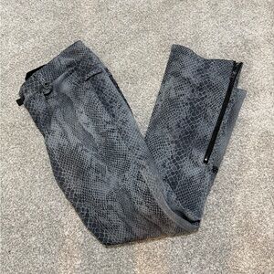 686 Reserved Snow Winter Pants Infidry Size L Street Slim Fit Snake Skin Ski